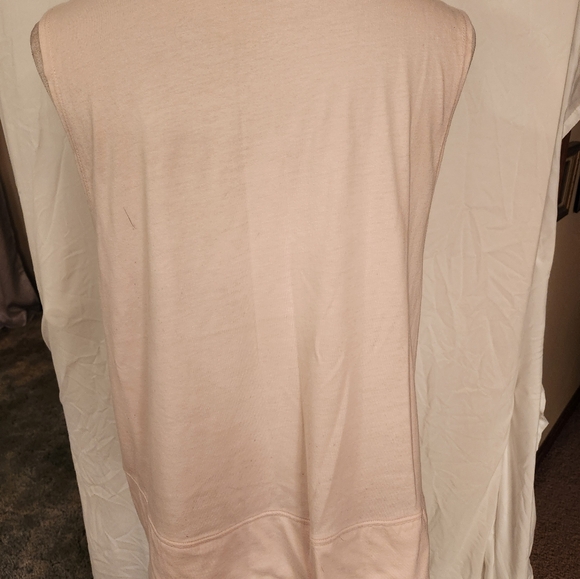 Workout Tank - Picture 3 of 4